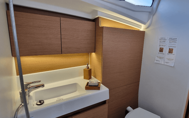 Sun Odyssey 380 - 3 cab. "Sunny" - Photo 11