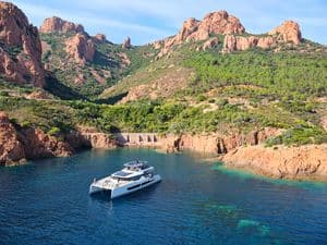 Fountaine Pajot Motor