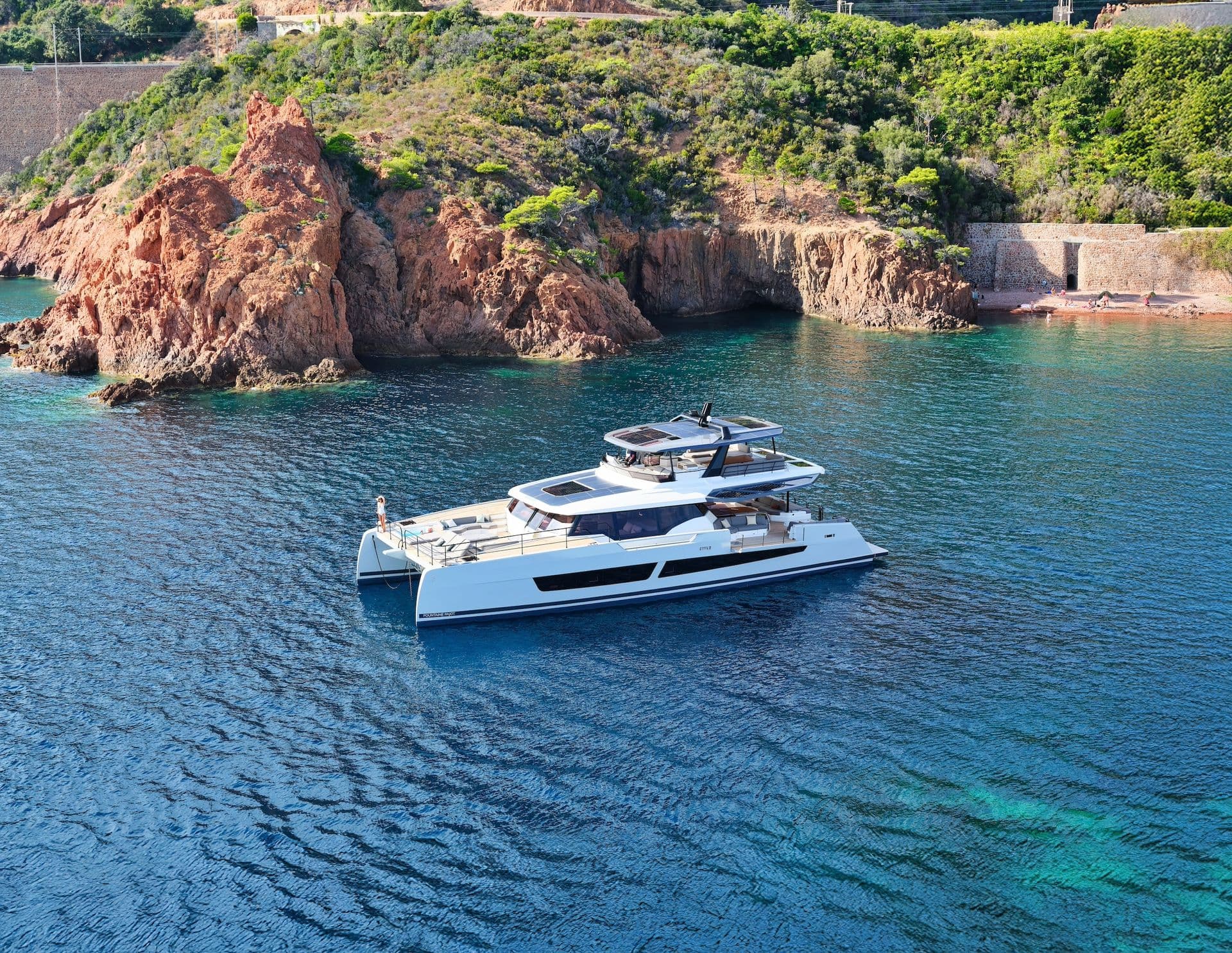 FOUNTAINE PAJOT MOTOR YACHTS